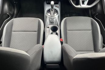 Nissan Juke 1.0 DiG-T 114 N-Connecta 5dr DCT