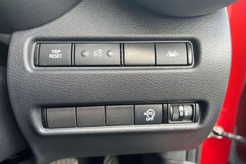 Nissan Juke 1.0 DiG-T 114 N-Connecta 5dr DCT