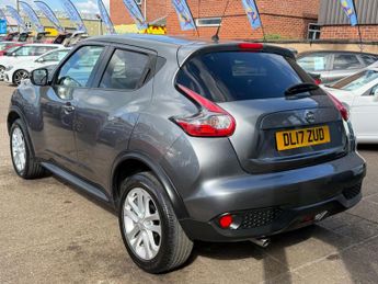 Nissan Juke 1.6 N-Connecta SUV 5dr Petrol XTRON Euro 6 (117 ps)