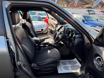 Nissan Juke 1.6 N-Connecta SUV 5dr Petrol XTRON Euro 6 (117 ps)