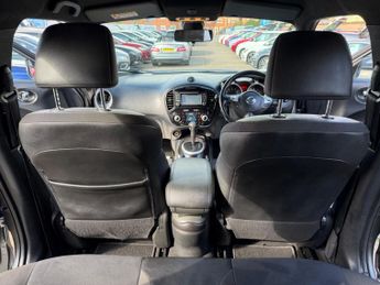 Nissan Juke 1.6 N-Connecta SUV 5dr Petrol XTRON Euro 6 (117 ps)