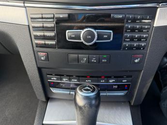 Mercedes-Benz E Class 2.1 E220 CDI BlueEfficiency Sport Cabriolet 2dr Diesel G-Tronic+