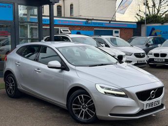 Volvo V40 2.0 T2 Momentum Nav Plus Hatchback 5dr Petrol Manual Euro 6 (s/s