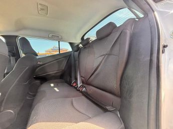 Toyota Prius 1.8 VVT-h Business Petrol Hybrid CVT
