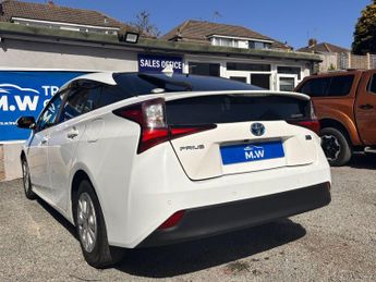 Toyota Prius 1.8 VVT-h Business Petrol Hybrid CVT