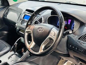 Hyundai ix35 2.0 CRDi Premium Auto 4WD Euro 5 5dr