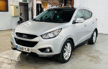 Hyundai ix35 2.0 CRDi Premium Auto 4WD Euro 5 5dr