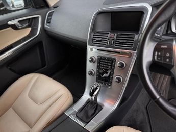 Volvo XC60 2.0 D4 SE Nav Auto Euro 6 (s/s) 5dr