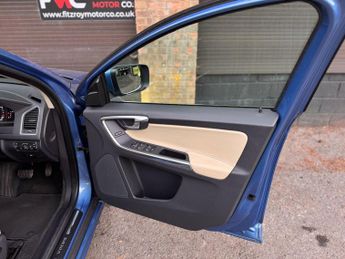 Volvo XC60 2.0 D4 SE Nav Auto Euro 6 (s/s) 5dr