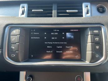Land Rover Range Rover Evoque 2.0 TD4 SE Tech Auto 4WD Euro 6 (s/s) 5dr