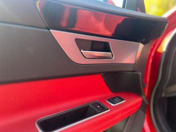 Jaguar XF 2.0d R-Sport Auto Euro 6 (s/s) 4dr