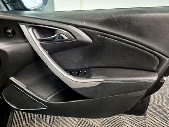 Vauxhall Astra 2.0 CDTi Elite Auto Euro 5 5dr