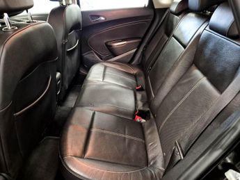 Vauxhall Astra 2.0 CDTi Elite Auto Euro 5 5dr