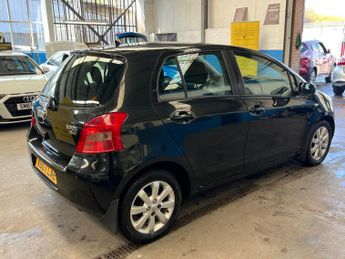 Toyota Yaris 1.3 VVT-i Zinc 5dr