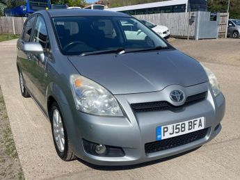 Toyota Corolla Verso 2.2 D-4D SR 5dr