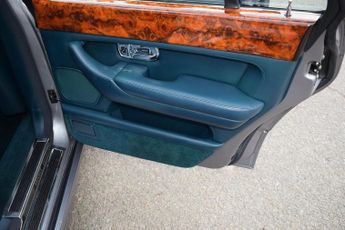 Bentley Arnage 6.8 Red Label 4dr