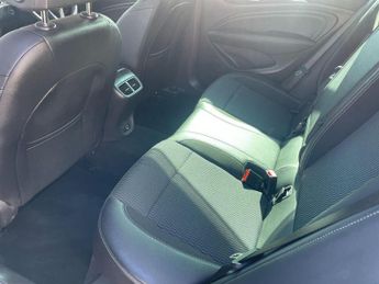 Vauxhall Insignia 2.0 Turbo D BlueInjection SRi Nav Sports Tourer 5dr Diesel Auto 