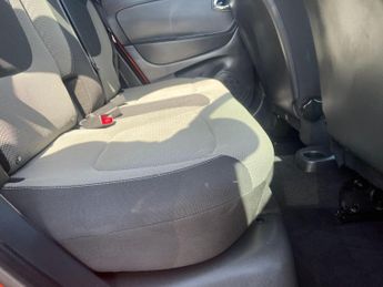 Renault Captur 1.5 dCi ENERGY Expression + Convenience SUV 5dr Diesel Manual Eu