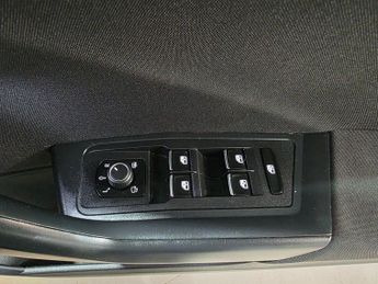 Volkswagen T-Roc 1.5 TSI EVO Black Edition DSG Euro 6 (s/s) 5dr