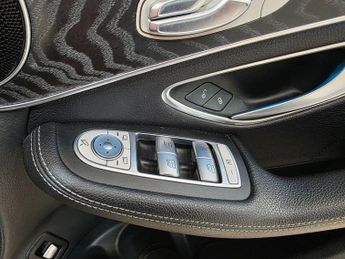 Mercedes-Benz GLC 2.1 GLC220d AMG Line (Premium) G-Tronic 4MATIC Euro 6 (s/s) 5dr