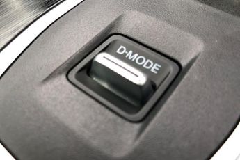 Nissan Qashqai 1.3 DiG-T MH 158 N-Connecta 5dr Xtronic