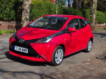 Toyota AYGO 1.0 VVT-i x-play Euro 6 5dr