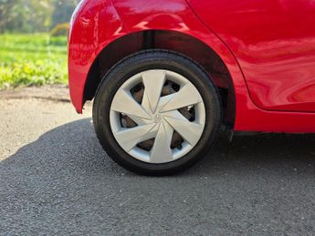 Toyota AYGO 1.0 VVT-i x-play Euro 6 5dr