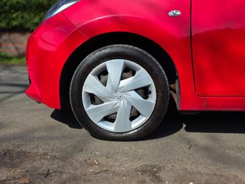 Toyota AYGO 1.0 VVT-i x-play Euro 6 5dr