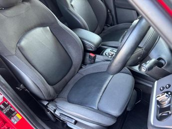 MINI Countryman 1.5 7.6kWh Cooper SE Auto ALL4 Euro 6 (s/s) 5dr