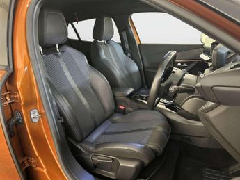Peugeot E-2008 50kWh GT SUV 5dr Electric Auto (136 ps)
