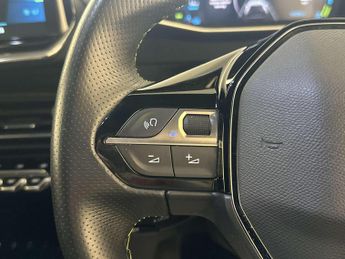 Peugeot E-2008 50kWh GT SUV 5dr Electric Auto (136 ps)