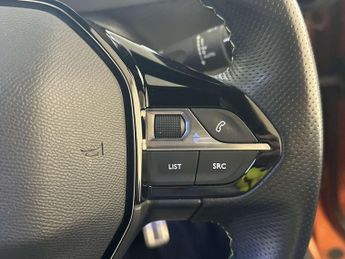 Peugeot E-2008 50kWh GT SUV 5dr Electric Auto (136 ps)