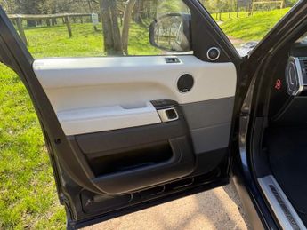 Land Rover Range Rover Sport 3.0 SD V6 Autobiography Dynamic Auto 4WD Euro 6 (s/s) 5dr