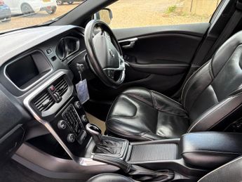 Volvo V40 1.5 T2 R-Design Edition Auto Euro 6 (s/s) 5dr