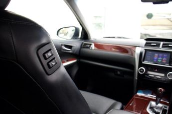 Toyota Camry 2.0 SE Auto-Leather-Ulez