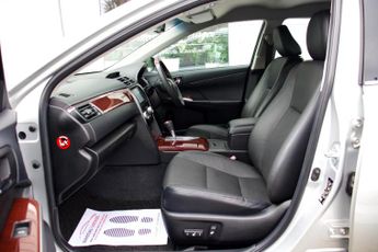 Toyota Camry 2.0 SE Auto-Leather-Ulez