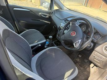 Fiat Punto 1.4 Easy Manual Euro 5 (s/s) 5dr