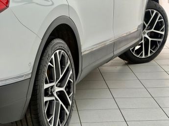 SEAT Tarraco 1.5 EcoTSI EVO XPERIENCE Lux DSG Euro 6 (s/s) 5dr