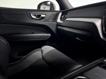 Volvo XC60 Plus B5 AWD (250 hp) Auto