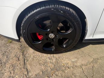 Volkswagen Golf 2.0 TFSI GTI DSG 5dr