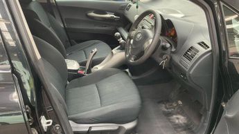 Toyota Auris 1.6 V-Matic TR 5dr