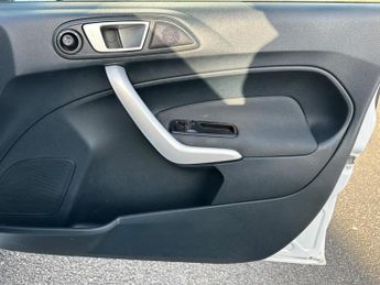 Ford Fiesta 1.25 Zetec 5dr