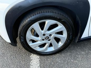 Toyota Aygo X 1.0 VVT-i Pure x-shift Euro 6 (s/s) 5dr
