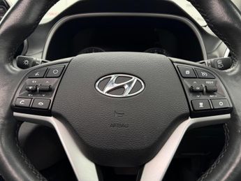 Hyundai TUCSON 1.6 CRDi Premium SE DCT Euro 6 (s/s) 5dr