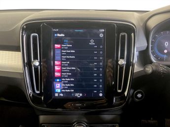 Volvo XC40 2.0 B3 MHEV Core DCT Auto Euro 6 (s/s) 5dr