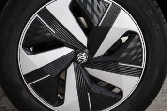 MG MG ZS 72.6kWh Trophy Long Range Auto 5dr