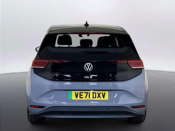 Volkswagen ID.3 Pure Performance 45kWh Life Hatchback 5dr Electric Auto (150 ps)