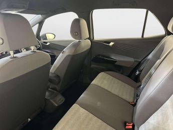 Volkswagen ID.3 Pure Performance 45kWh Life Hatchback 5dr Electric Auto (150 ps)