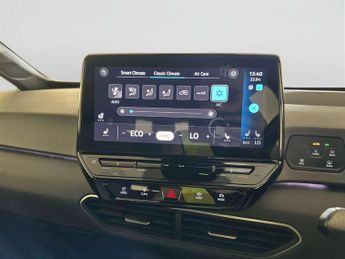 Volkswagen ID.3 Pure Performance 45kWh Life Hatchback 5dr Electric Auto (150 ps)