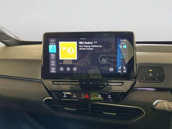 Volkswagen ID.3 Pure Performance 45kWh Life Hatchback 5dr Electric Auto (150 ps)